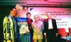 In this file photo, former Malaysian Deputy Prime Minister Anwar Ibrahim, left, launching a book published by IBT. (AN photo)