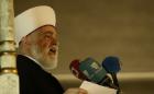 Lebanon's top Sunni Muslim authority, Grand Mufti Sheikh Mohammed Rashid Qabbani, pictured here on August 27, 2010. Qabbani issued a fatwa against moves to legalise civil marriages in Lebanon. (AFP)